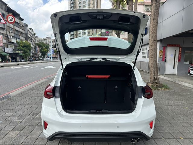 Ford/福特  Focus 2025 福特 FORD focus st-line vignale 原廠認證中  第7張相片
