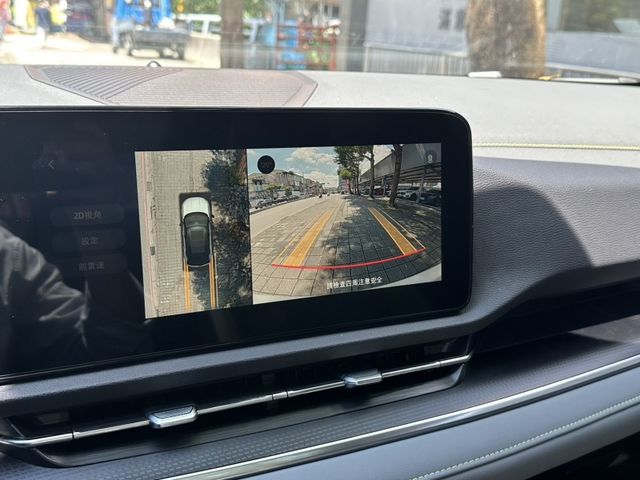 Ford/福特  TERRITORY 2025 FORD Territory Hybrid 驚艷版  第14張相片