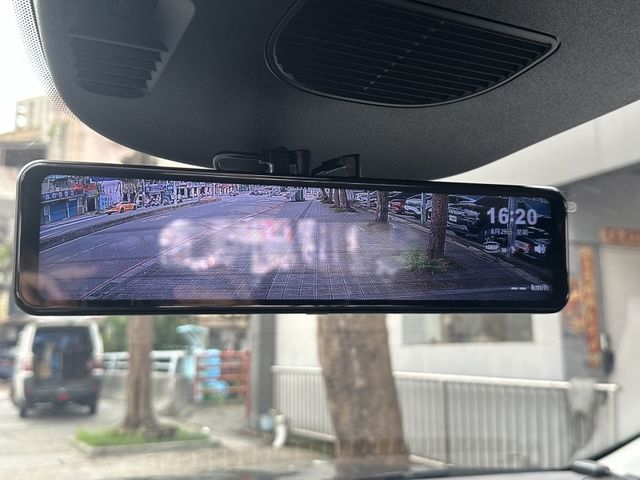 Ford/福特  Kuga 2025年 Ford Kuga 1.5 Active 灰(客貨  第19張相片