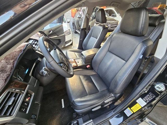 Toyota  Camry  第6張相片