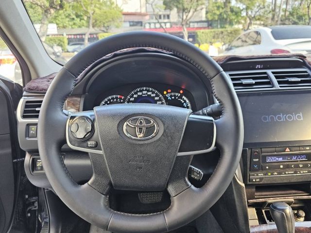 Toyota  Camry  第12張相片
