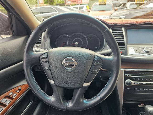 Nissan  Teana  第12張相片