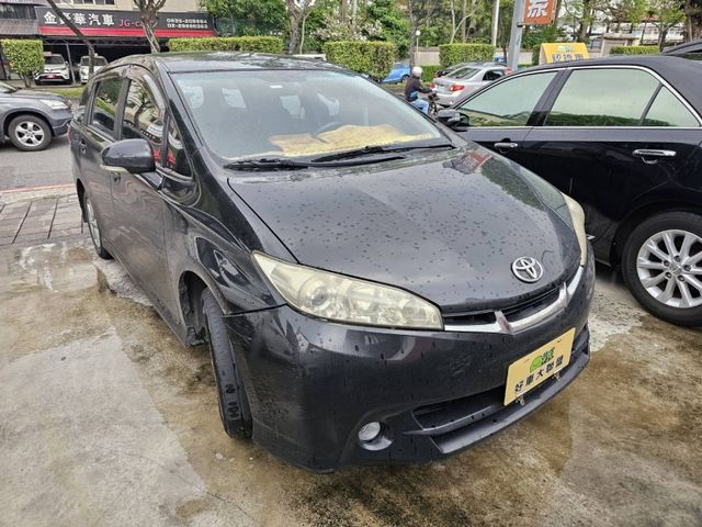 Toyota  Wish  第3張相片