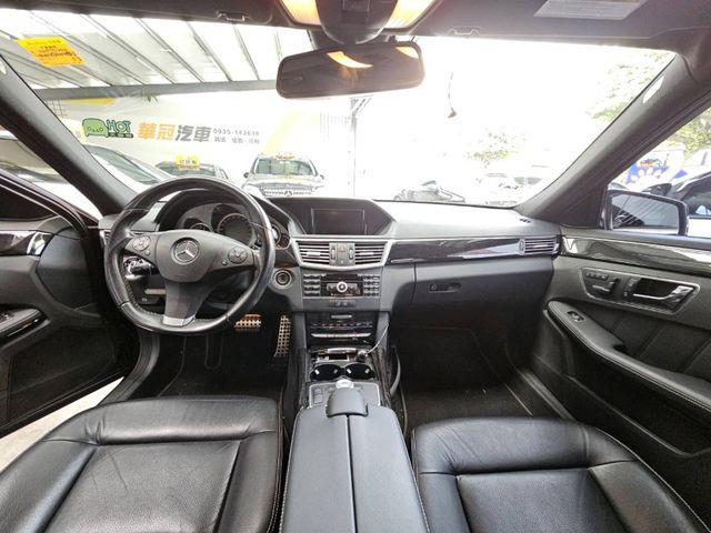 Mercedes-Benz/賓士   E-CLASS  E350  第5張相片