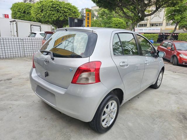 Toyota  Yaris  第3張相片