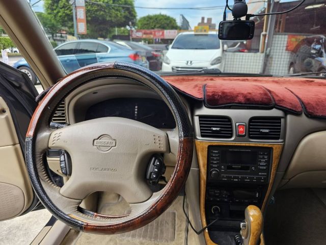 Nissan  Sentra 一手車.純跑7  第7張相片