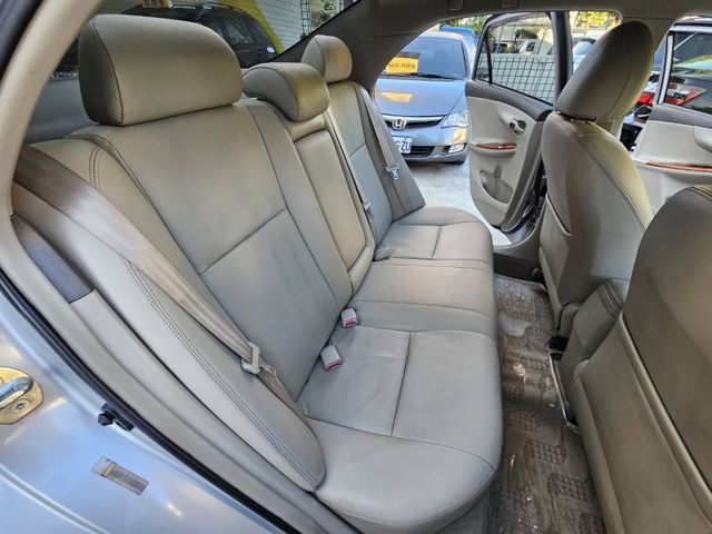 Toyota  Altis  第9張相片