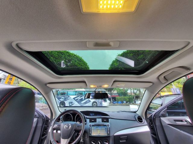 Mazda  Mazda3  第11張相片