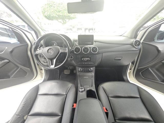 Mercedes-Benz/賓士   B-CLASS  B180  第11張相片