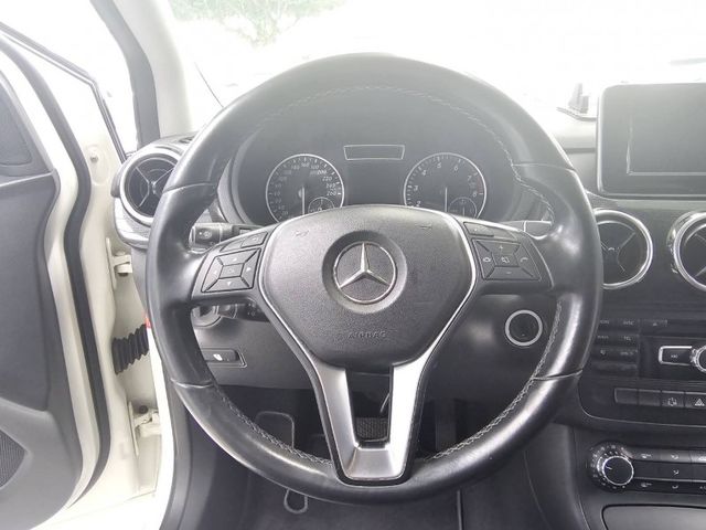 Mercedes-Benz/賓士   B-CLASS  B180  第13張相片