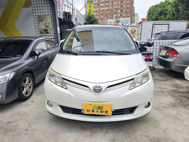 Toyota  Previa  第2張相片