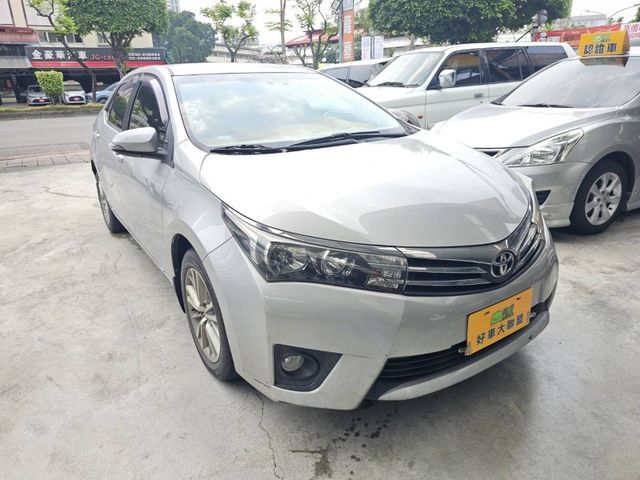 Toyota  Altis  第4張相片