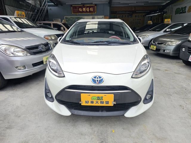 Toyota  Prius C  第2張相片