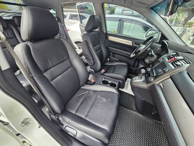 Honda  CR-V 天窗.定速.安卓機.倒車顯影.純跑12萬.認證保固  第10張相片