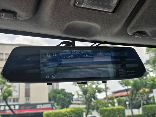 Mitsubishi  Veryca 自排.  第9張相片