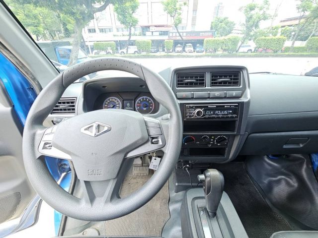 Mitsubishi  Veryca 自排.  第10張相片