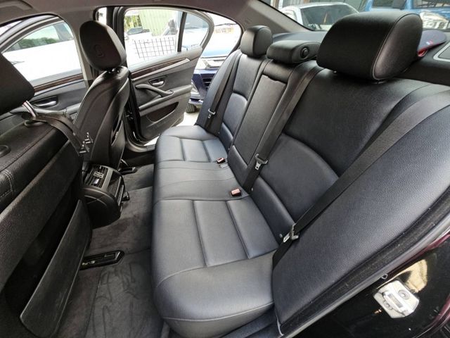 BMW/ 寶馬  5 SERIES  520d  第9張相片
