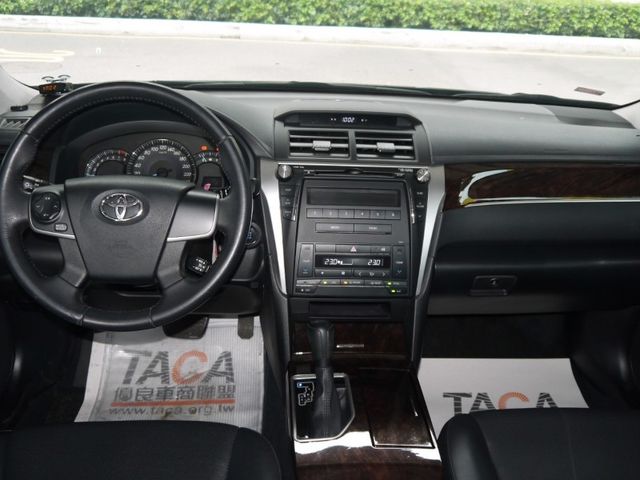 Toyota  Camry  第3張相片