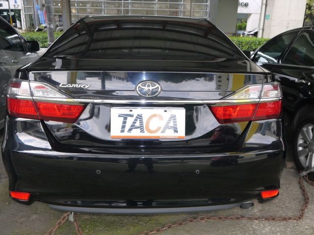 Toyota  Camry  第8張相片