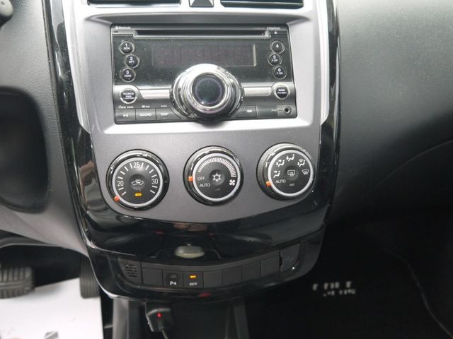 Mitsubishi  Colt Plus  第6張相片