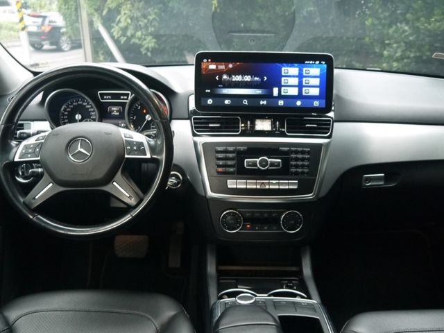Mercedes-Benz/賓士   ML-CLASS  ML250  第3張相片