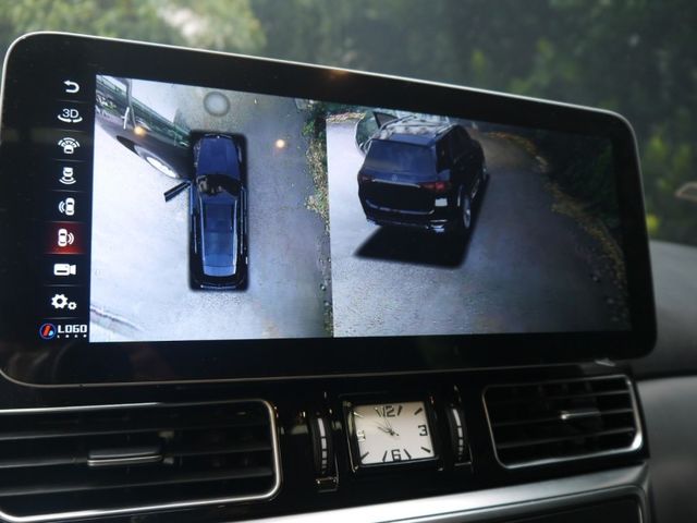 Mercedes-Benz/賓士   ML-CLASS  ML250  第6張相片