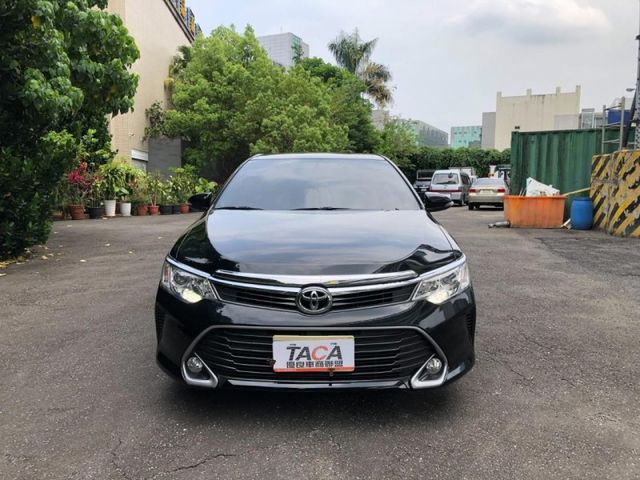 Toyota  Camry  第2張相片