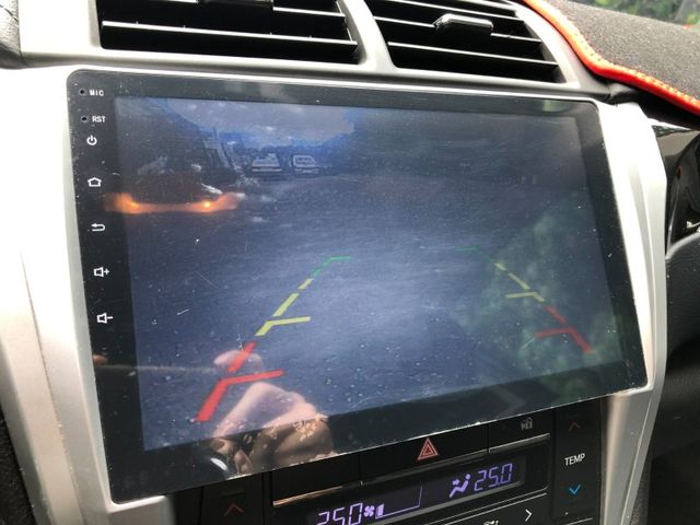 Toyota  Camry  第4張相片