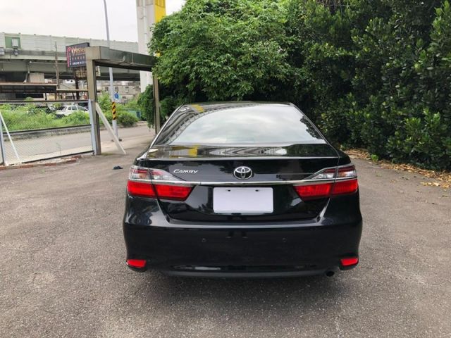 Toyota  Camry  第9張相片