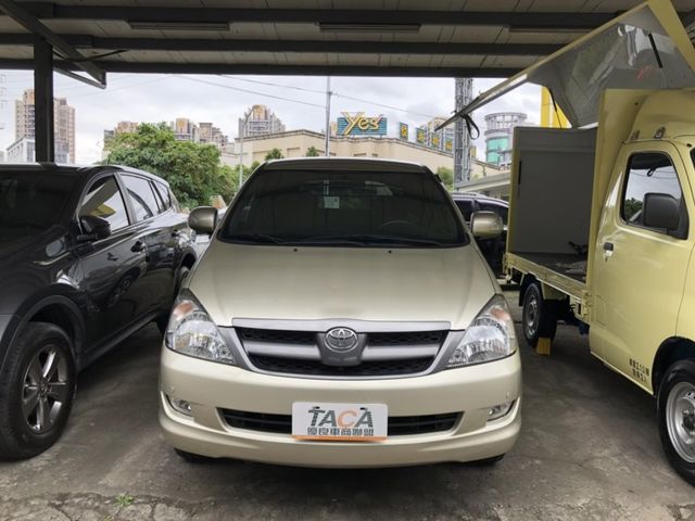 Toyota  Innova  第3張相片