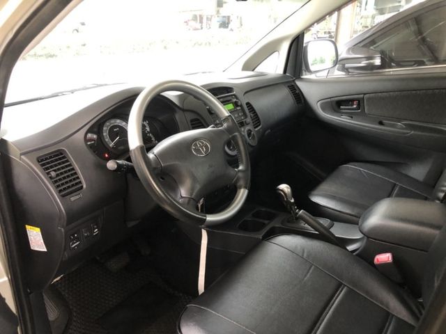 Toyota  Innova  第5張相片