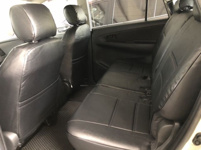 Toyota  Innova  第6張相片