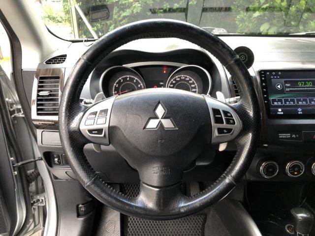Mitsubishi  Outlander  第4張相片