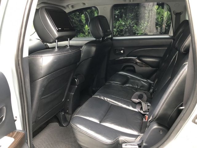 Mitsubishi  Outlander  第6張相片