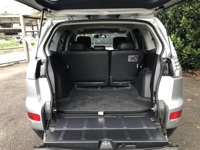 Mitsubishi  Outlander  第9張相片