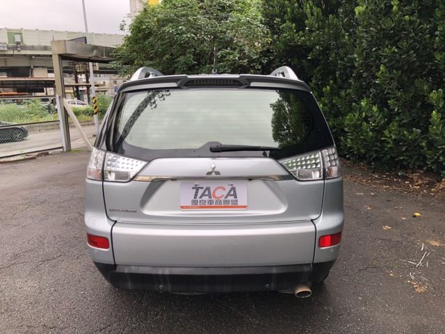 Mitsubishi  Outlander  第10張相片