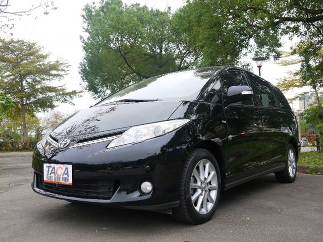 Toyota  Previa  第1張相片