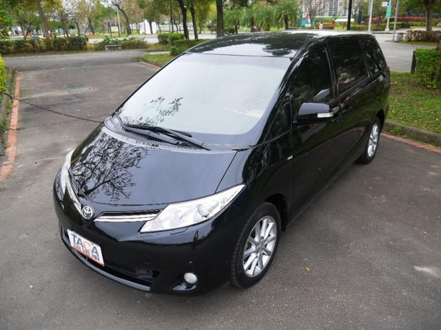 Toyota  Previa  第3張相片