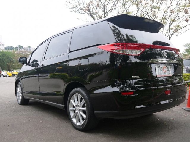 Toyota  Previa  第6張相片