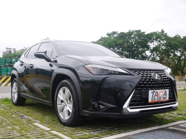 Lexus  UX250h  第4張相片