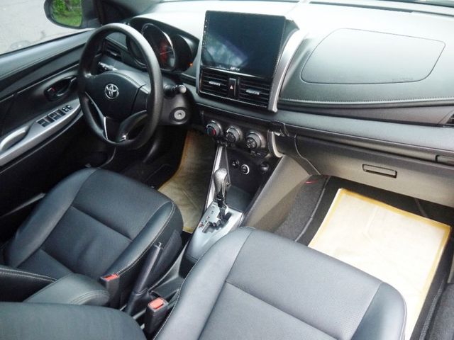 Toyota  Yaris  第13張相片