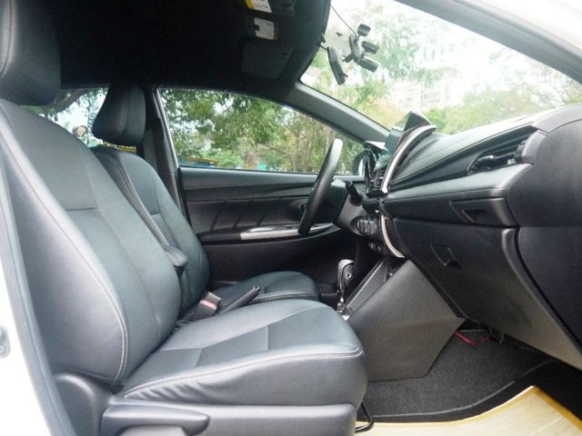 Toyota  Yaris  第14張相片
