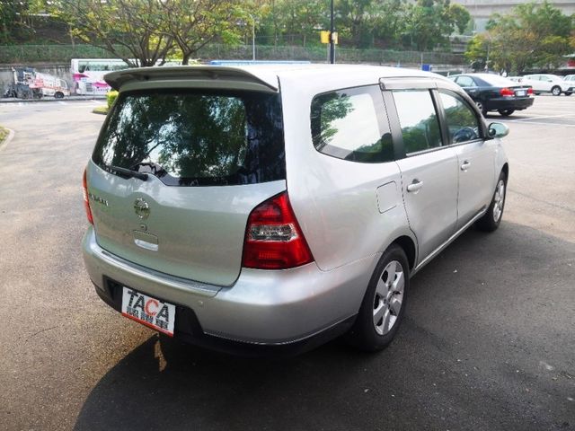 Nissan  Grand Livina  第6張相片