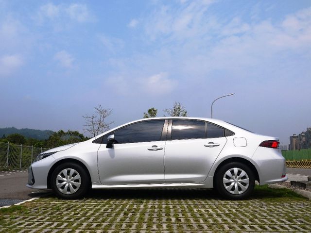 Toyota  Altis  第3張相片