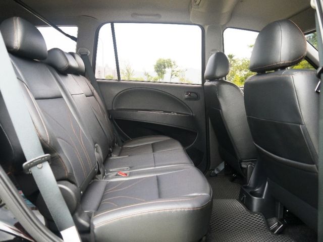 Mitsubishi  Zinger  第16張相片