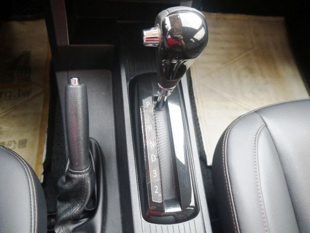 Mitsubishi  Zinger  第18張相片