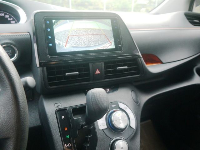 Toyota  SIENTA  第19張相片