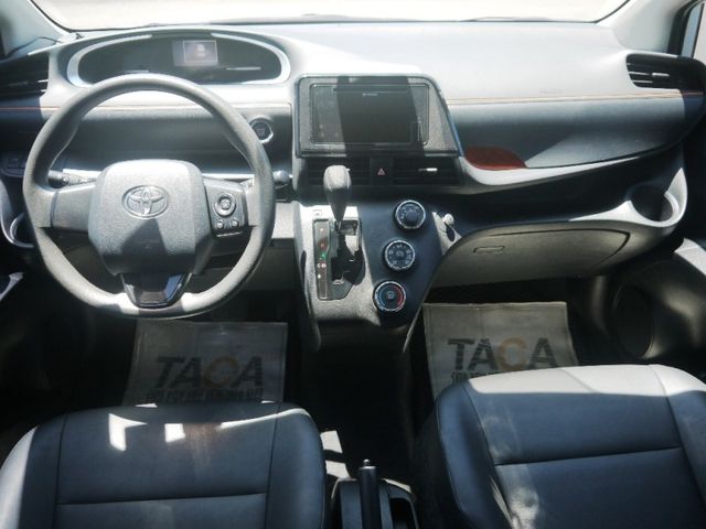 Toyota  SIENTA  第9張相片