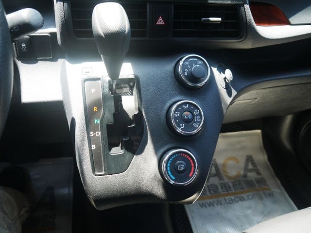 Toyota  SIENTA  第19張相片