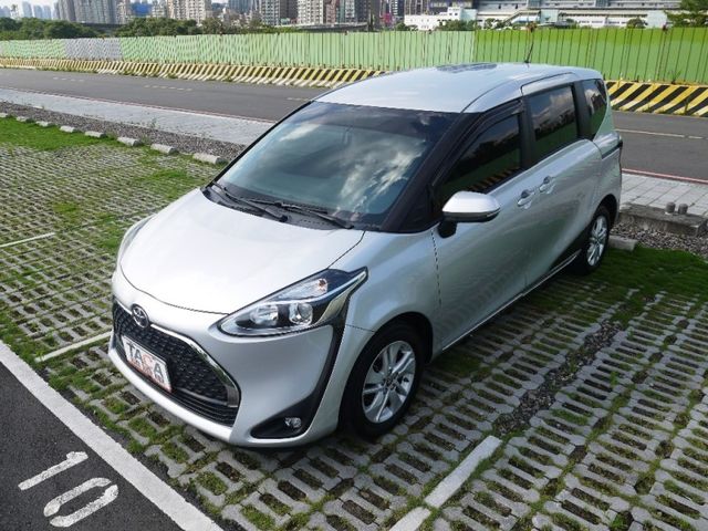 Toyota  SIENTA  第3張相片